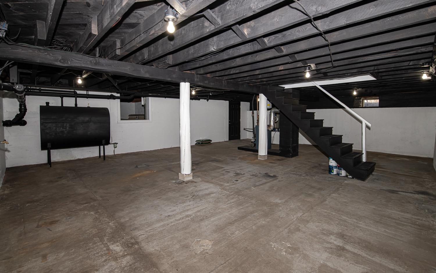 121 Hampstead Road Sandown, NH 03873 - Photo 42 of 60