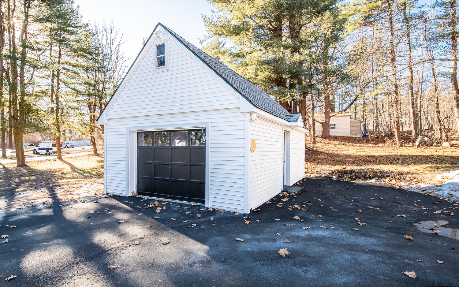 121 Hampstead Road Sandown, NH 03873 - Photo 49 of 60