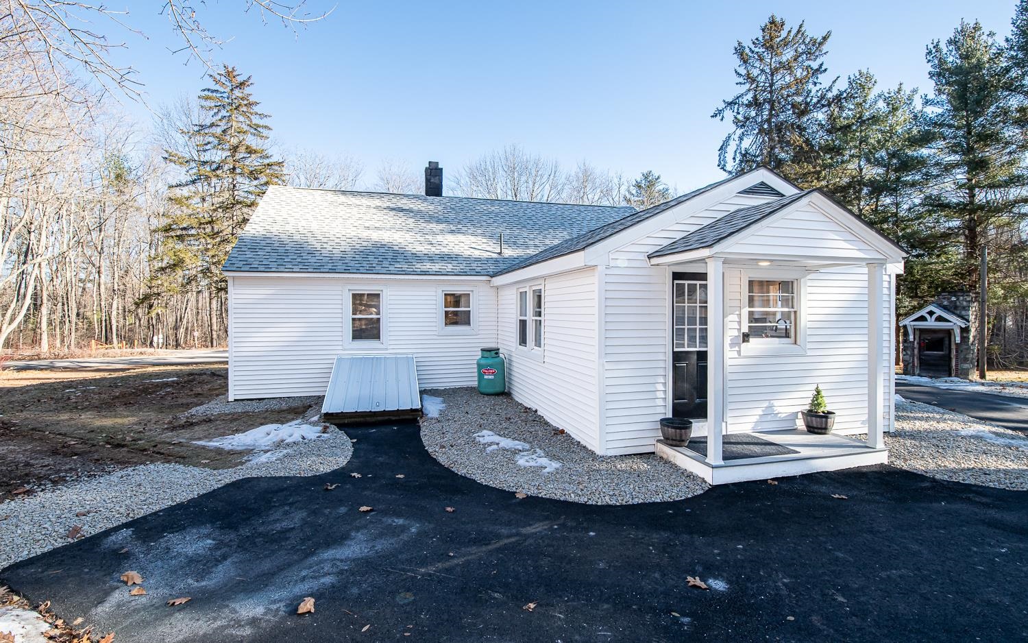 121 Hampstead Road Sandown, NH 03873 - Photo 50 of 60