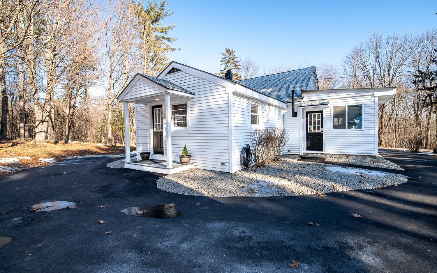 121 Hampstead Road Sandown, NH 03873 - Photo 53 of 60