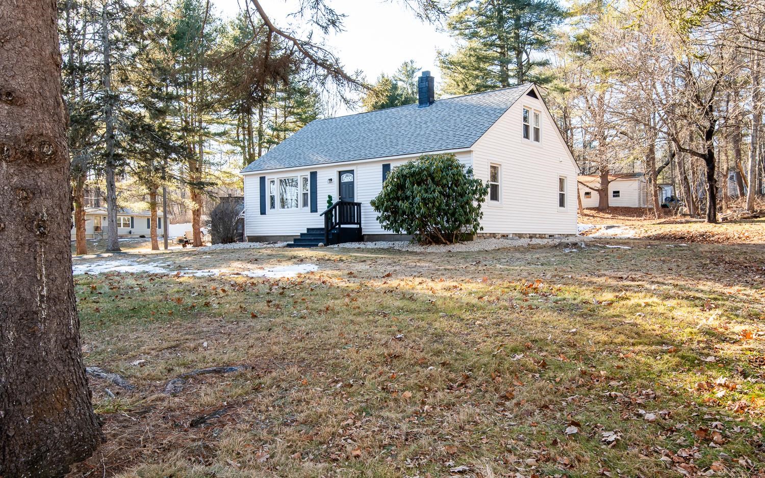 121 Hampstead Road Sandown, NH 03873 - Photo 58 of 60