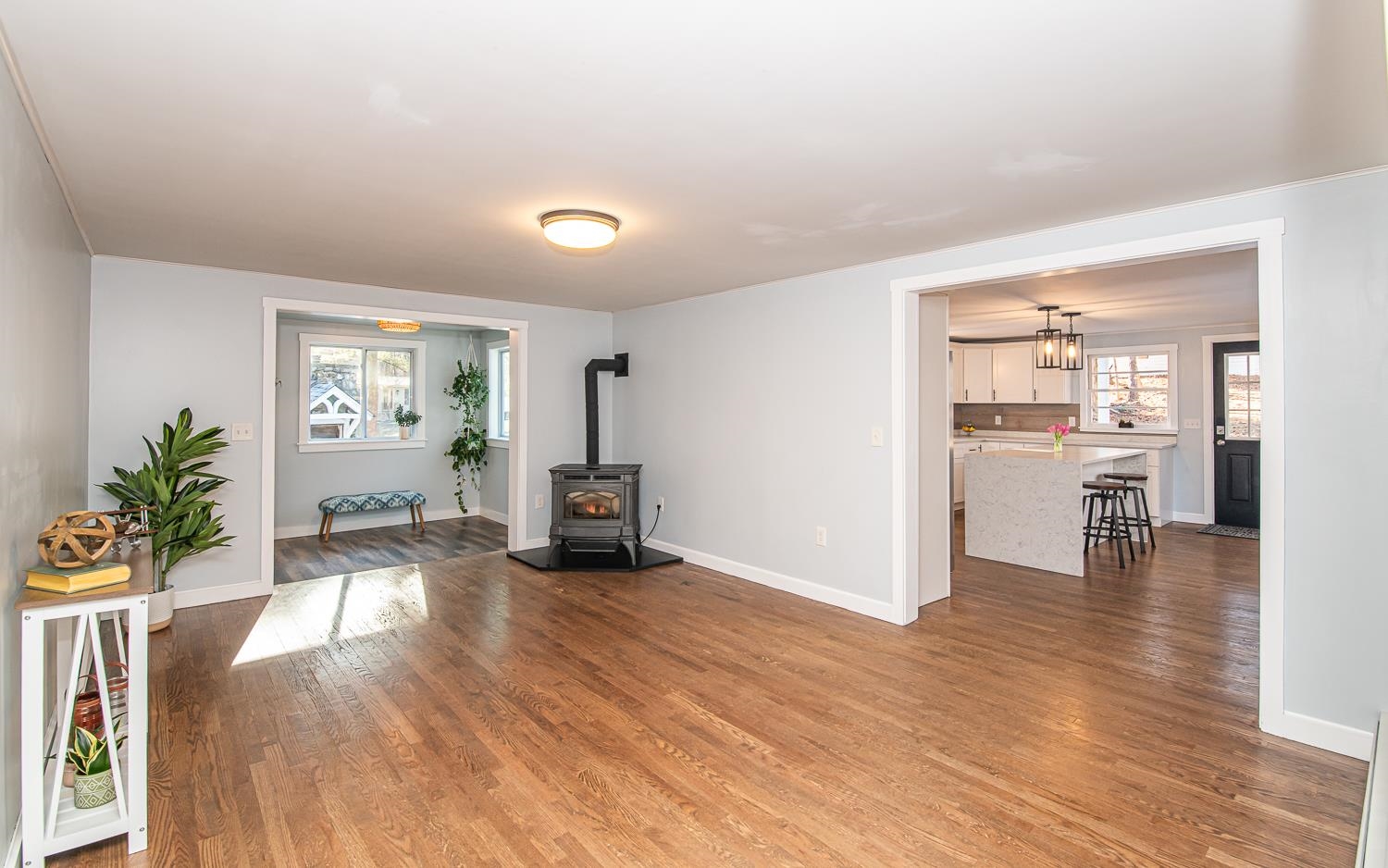 121 Hampstead Road Sandown, NH 03873 - Photo 10 of 60