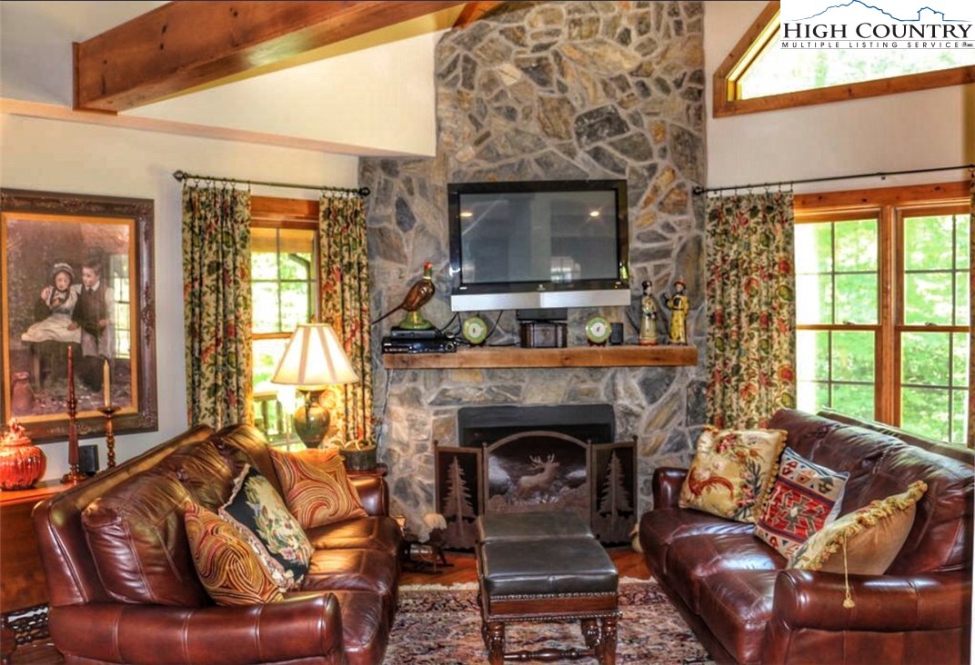 548 Pinnacle Ridge Road Beech Mountain, NC 28604 - Photo 8 of 32