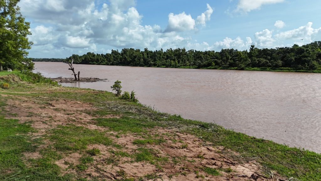 4294 Brazos River Road, Unit CR400 Freeport, TX 77541 - Photo 10 of 50 a view of a lake