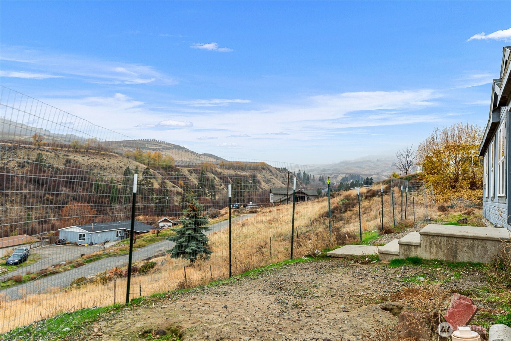 3570 Pinnacle Place Wenatchee, WA 98801 - Photo 31 of 35