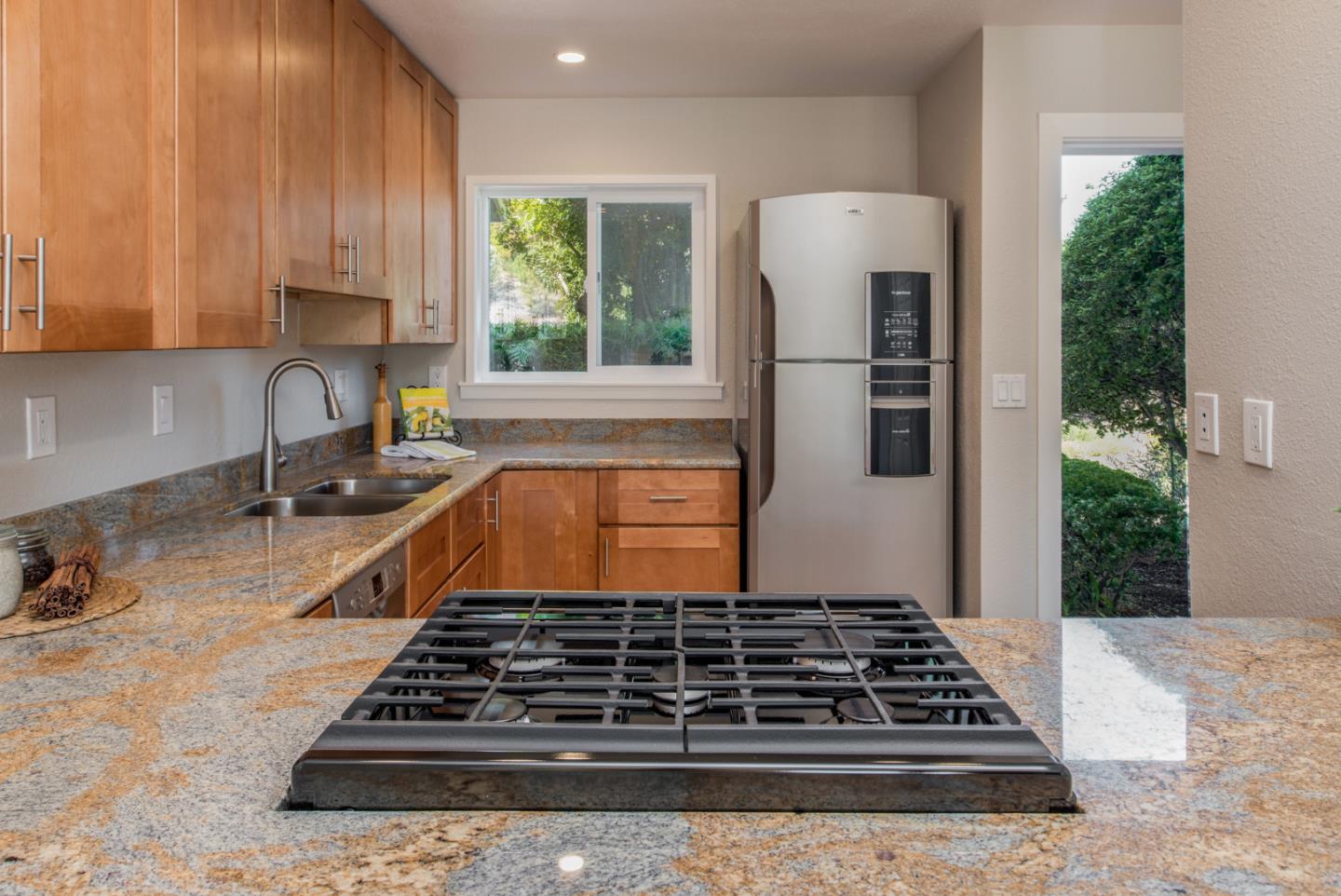 25351 Boots Road, Unit 2 Monterey, CA 93940 - Photo 8 of 22 Gallery Image 8