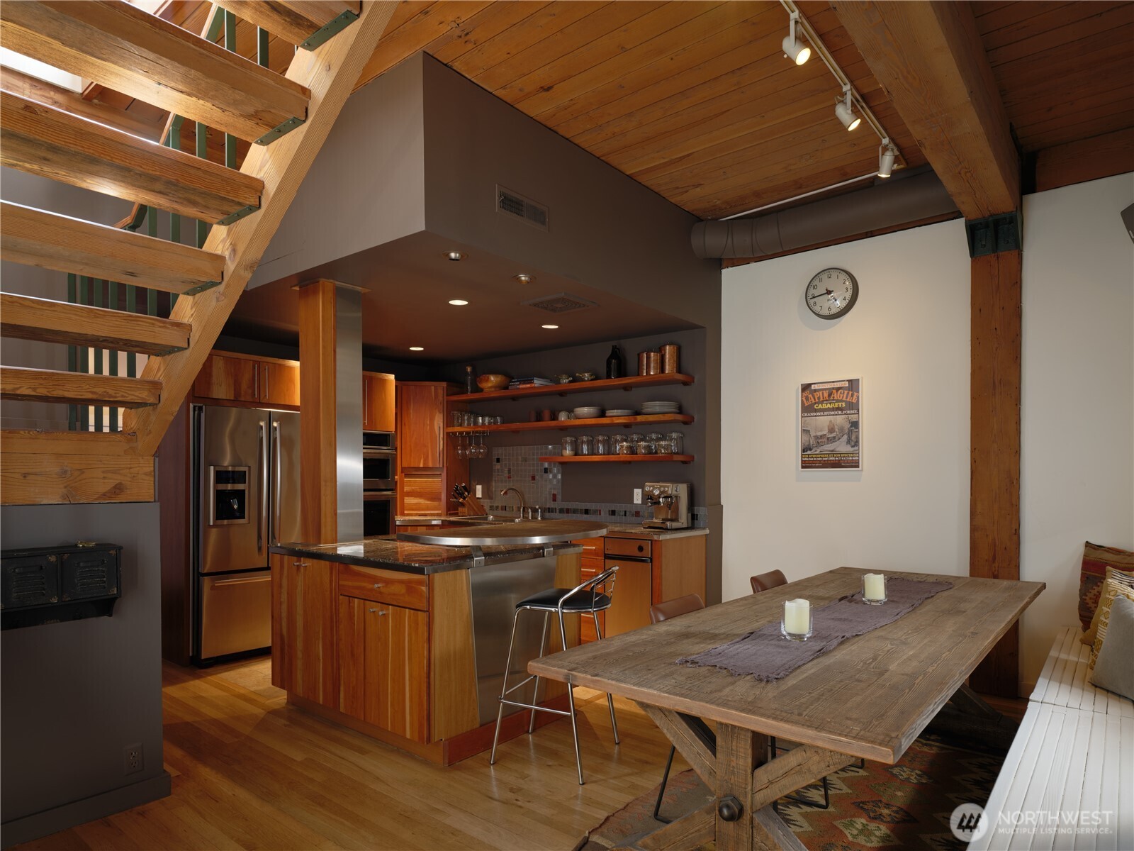 611 Post Avenue, Unit 7 Seattle, WA 98104 - Photo 12 of 20