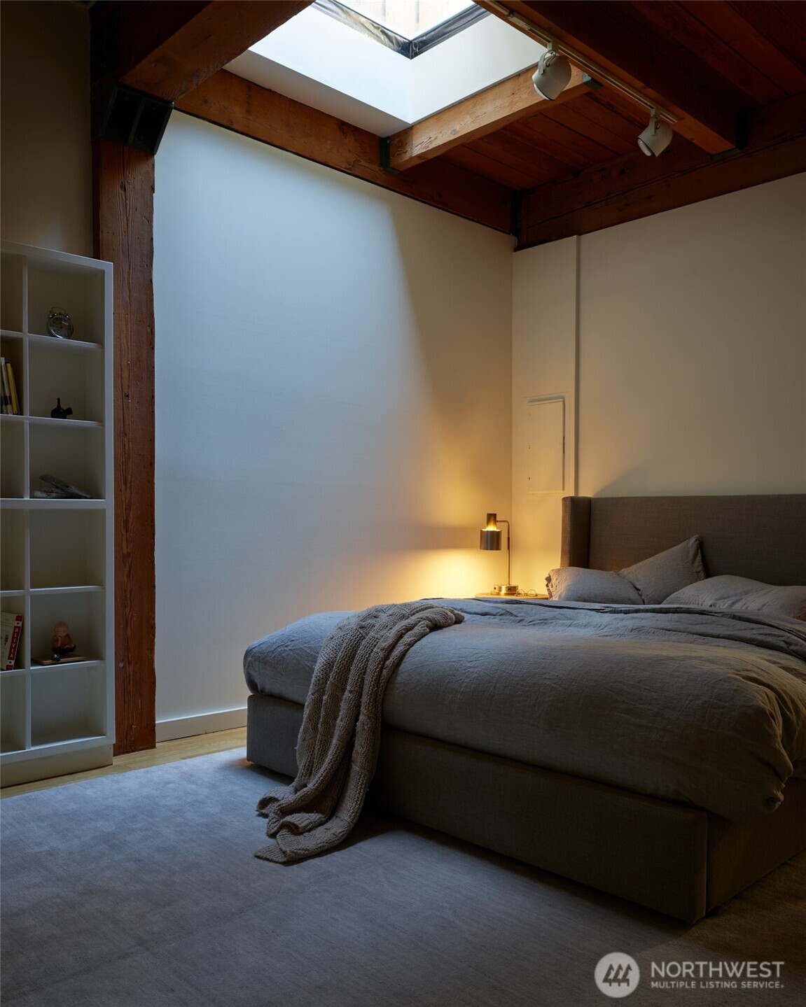 611 Post Avenue, Unit 7 Seattle, WA 98104 - Photo 16 of 20