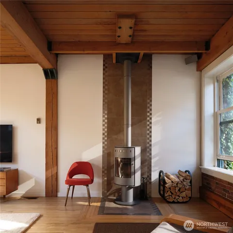 $865,000 | 611 Post Avenue, Unit 7, Seattle, WA 98104