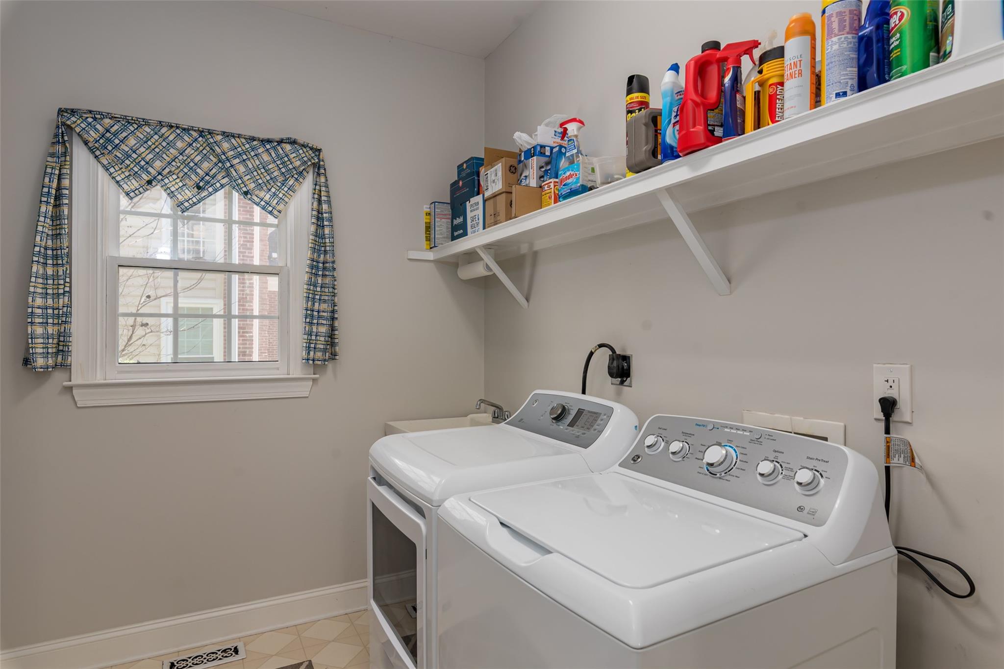3519 Rhett Butler Place Charlotte, NC 28270 - Photo 21 of 38 a utility room with dryer and washer