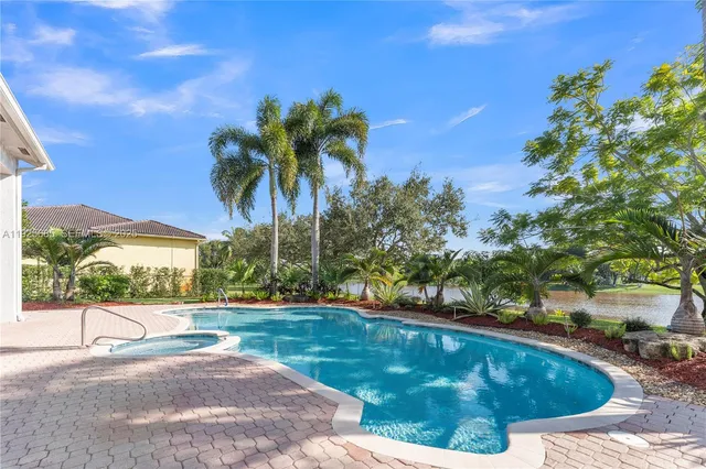 $1,750,000 | 13890 Southwest 41st Street, Davie, FL 33330