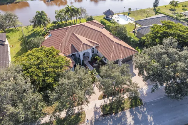 $1,750,000 | 13890 Southwest 41st Street, Davie, FL 33330