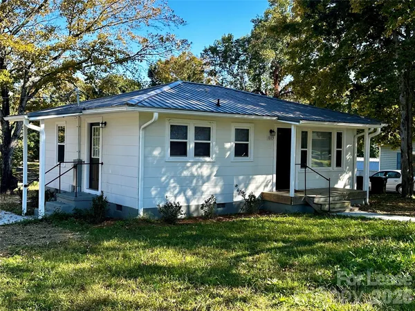 $1,129 | 1013 Eleanor Drive, Lexington, NC 27295