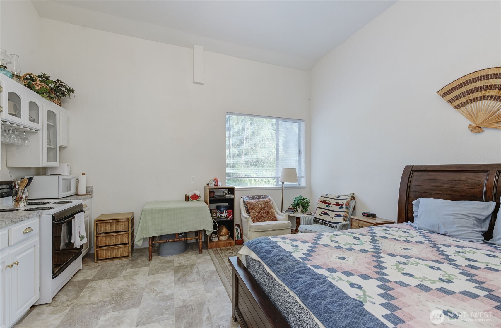 17972 Entiat River Road Entiat, WA 98822 - Photo 8 of 34 a bedroom with a bed and furniture