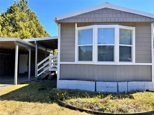 $42,999 | 850 Crescent Street, Raymond, WA 98577