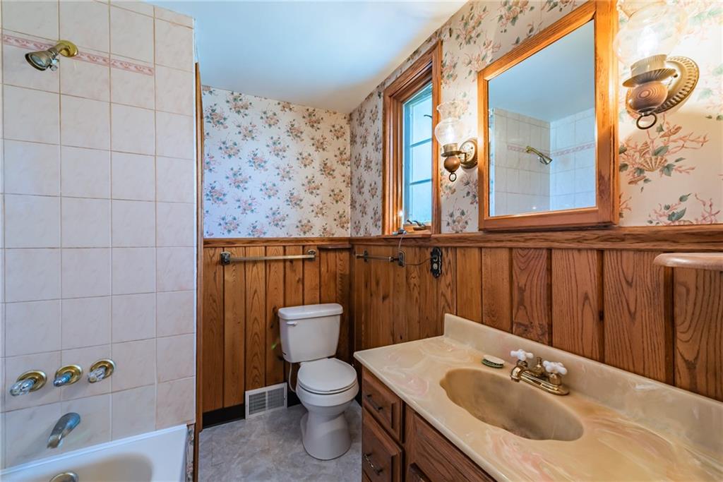 1291 Milltown Road Verona, PA 15147 - Photo 15 of 25 Gallery Image 15