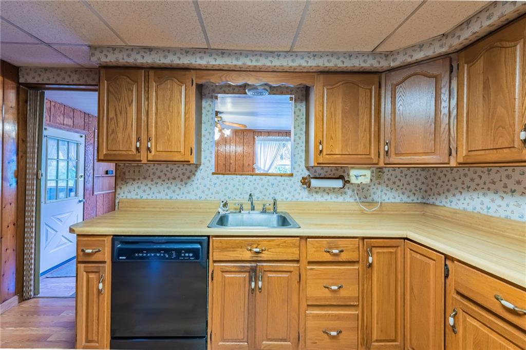 1291 Milltown Road Verona, PA 15147 - Photo 10 of 25 Gallery Image 10