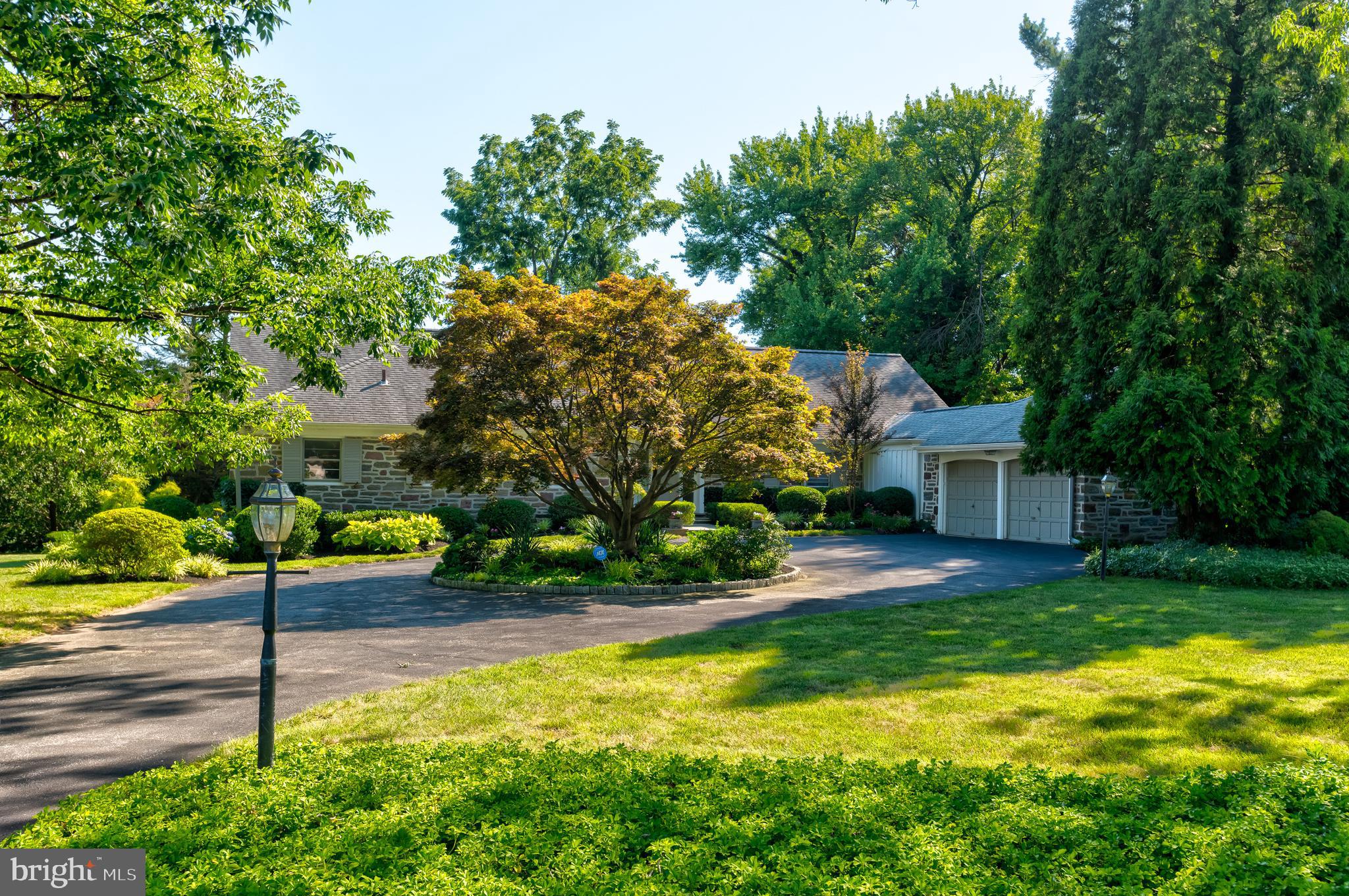 840 Mt Moro Road Villanova, PA 19085 - Photo 3 of 35