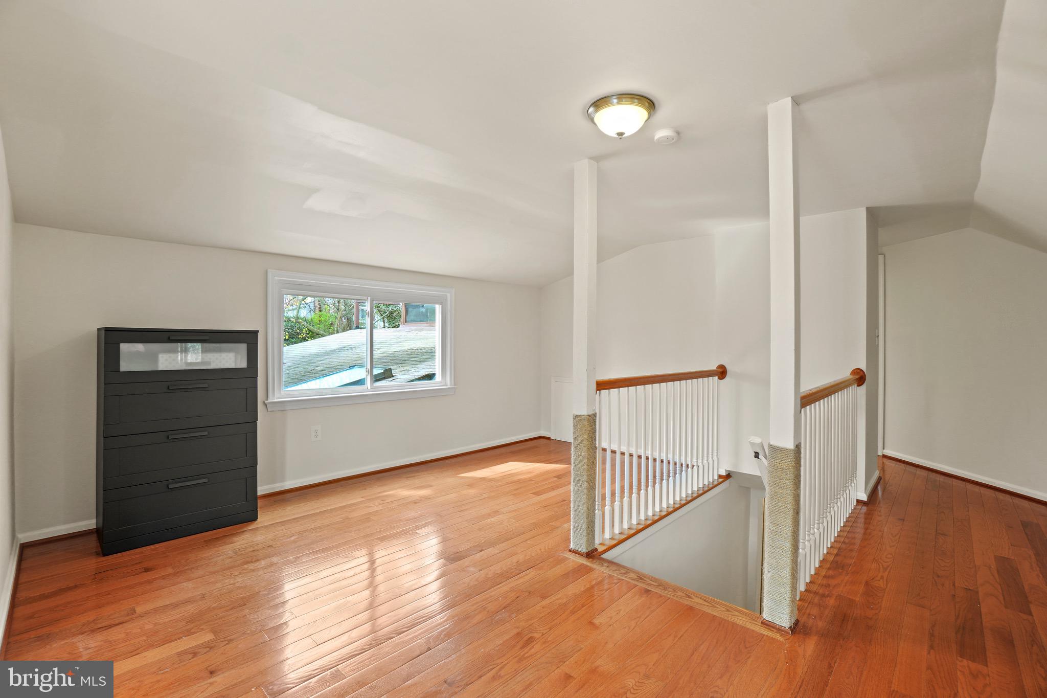 904 Dryden Street Silver Spring, MD 20901 - Photo 13 of 23 Upper level