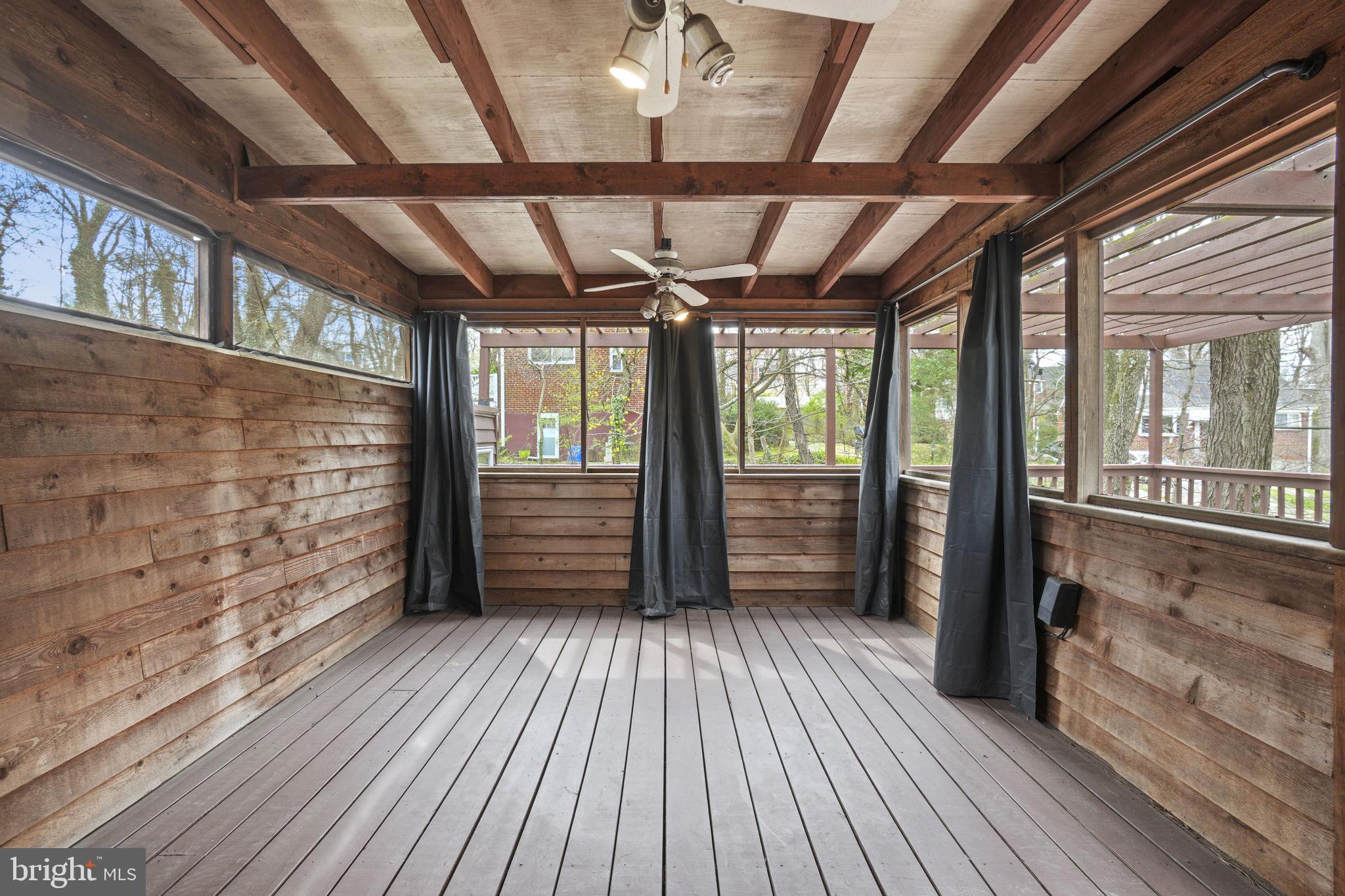 904 Dryden Street Silver Spring, MD 20901 - Photo 17 of 23 Sunroom porch.