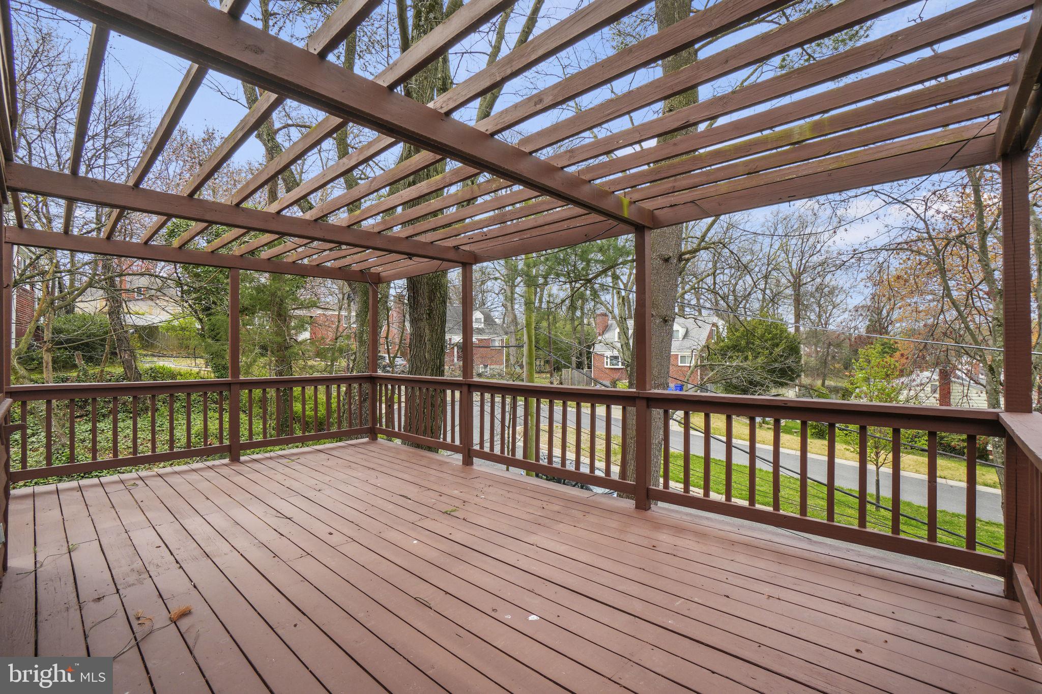 904 Dryden Street Silver Spring, MD 20901 - Photo 18 of 23 Deck