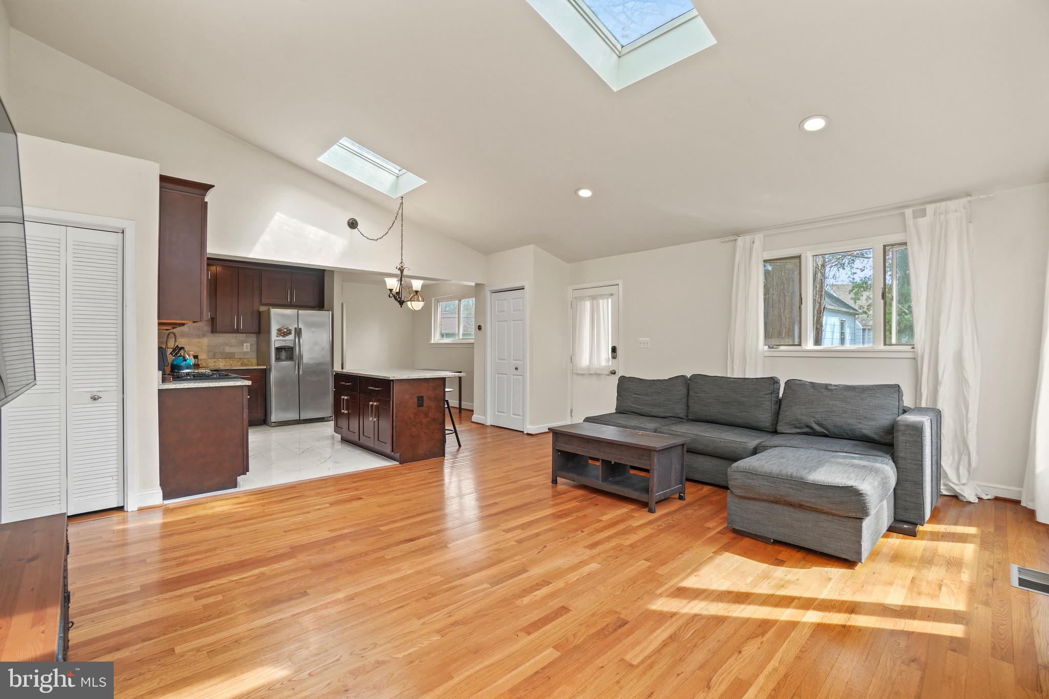 904 Dryden Street Silver Spring, MD 20901 - Photo 7 of 23 Gallery Image 7