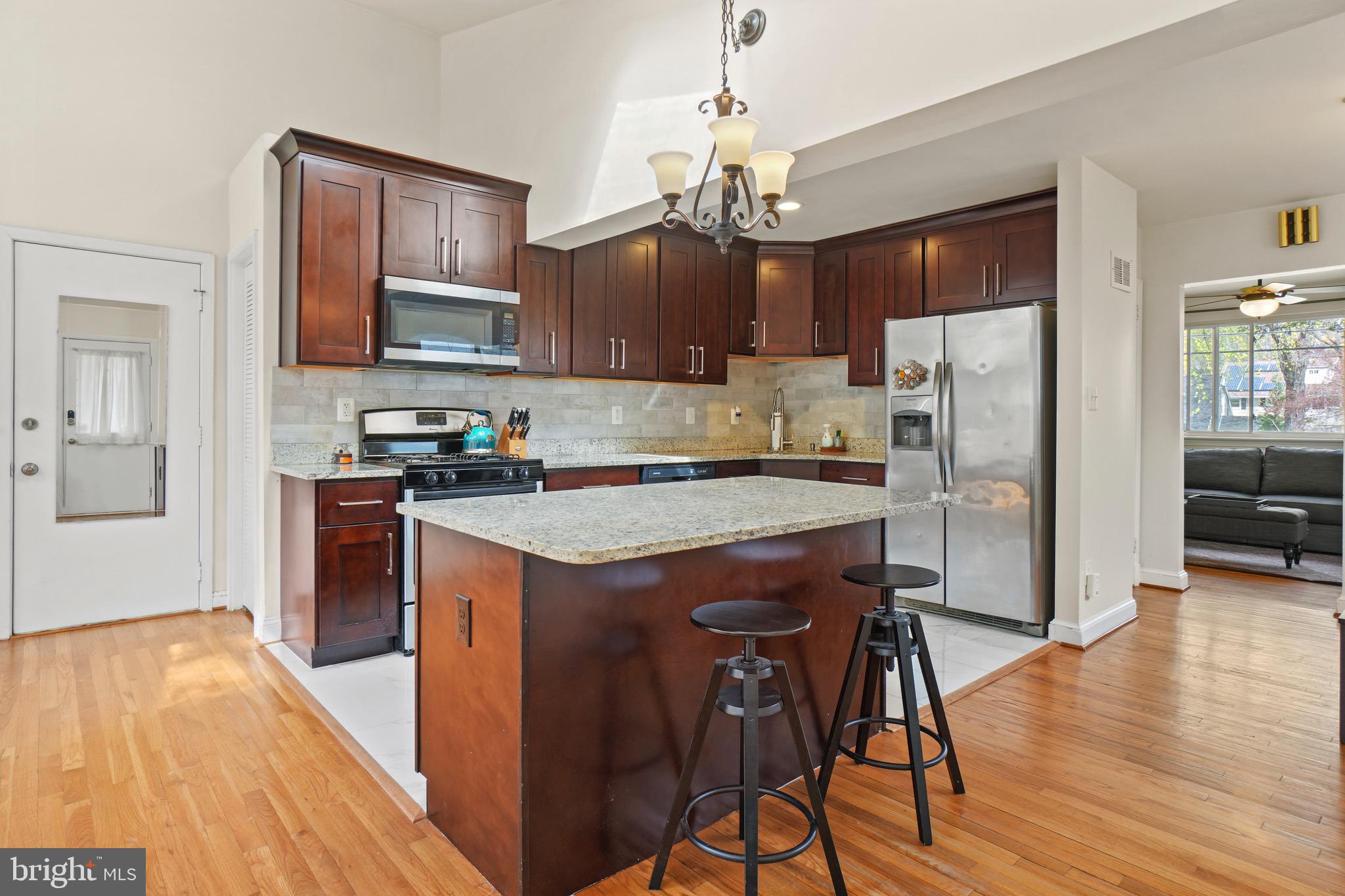 904 Dryden Street Silver Spring, MD 20901 - Photo 8 of 23 Kitchen