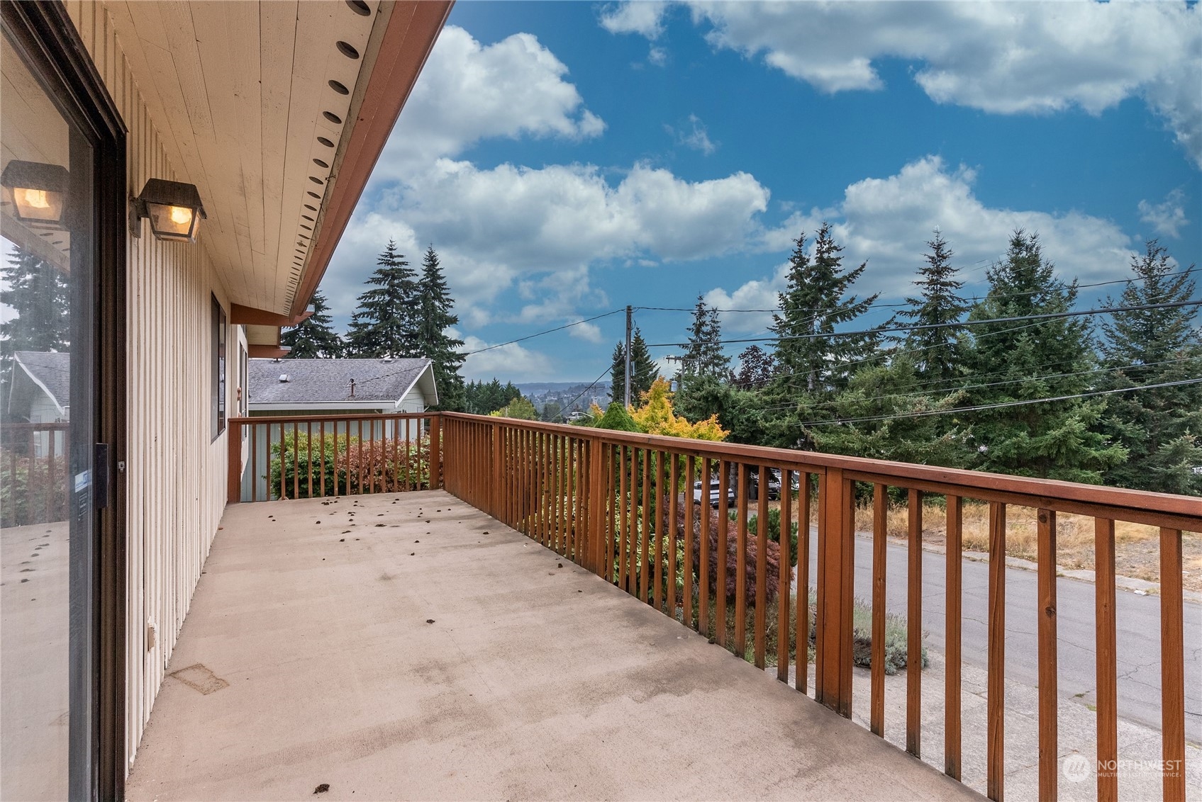 2650 Cherry Avenue Bremerton, WA 98310 - Photo 17 of 25 a view of a balcony with an outdoor space