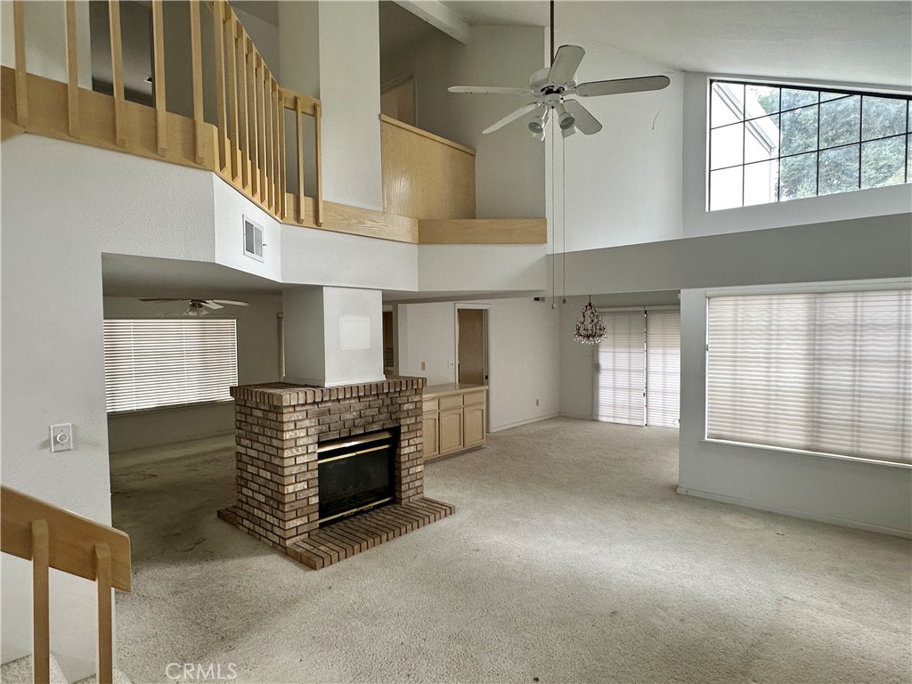 3072 Ironwood Court Merced, CA 95340 - Photo 3 of 25 a view of an empty room and window