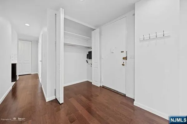 $599,800 | 200 Winston Drive, Unit 3102, Cliffside Park, NJ 07010