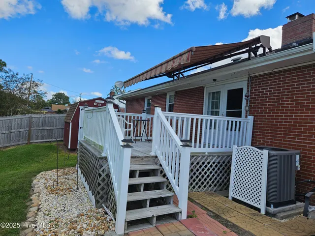 $280,000 | 101 Carolina Street, Hertford, NC 27944