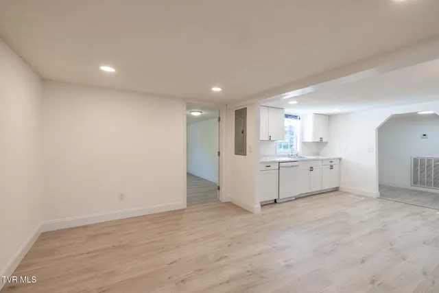 $199,999 | 405 Sam Aiken Road, Telford, TN 37690