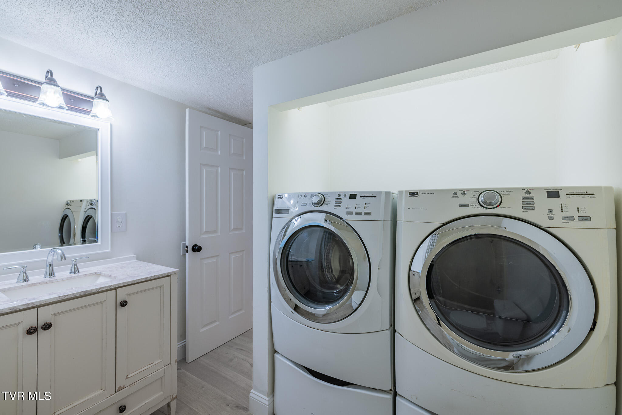 405 Sam Aiken Road Telford, TN 37690 - Photo 23 of 31 1R9A9536-HDR