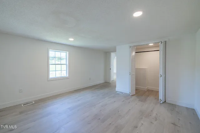 $199,999 | 405 Sam Aiken Road, Telford, TN 37690