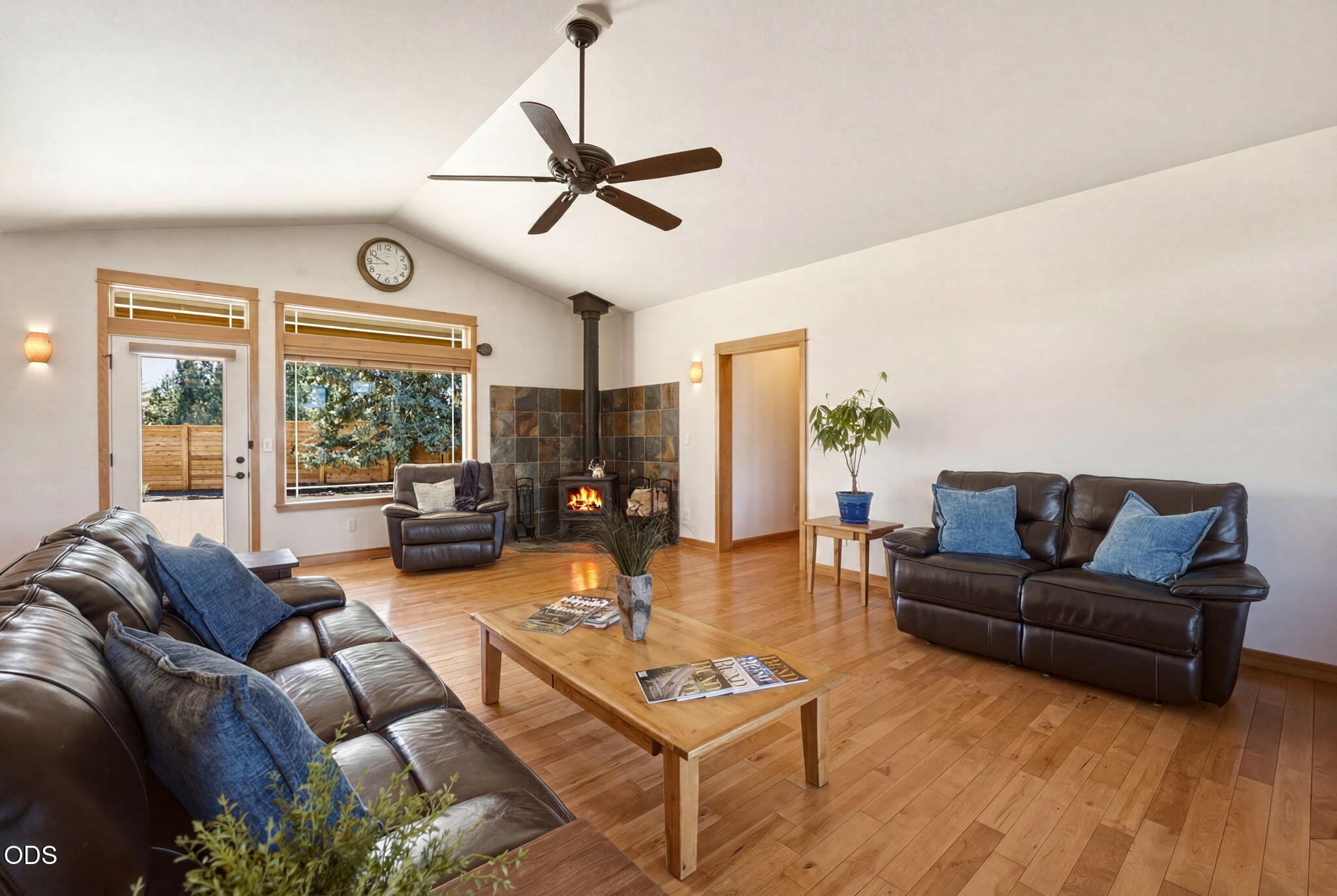 20825 Rorick Drive Bend, OR 97701 - Photo 9 of 51