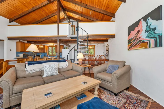 $550,000 | 170 Linderhof Strasse, Intervale, NH 03845