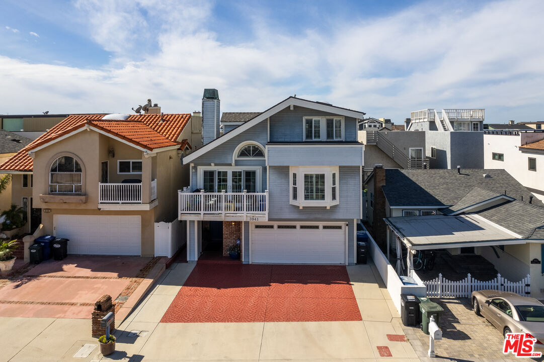 3941 Sunset Lane Oxnard, CA 93035 - Photo 24 of 24 a view of a house with roof deck