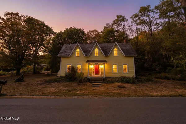 $574,900 | 763 Turnpike Road, Eagle Bridge, NY 12057