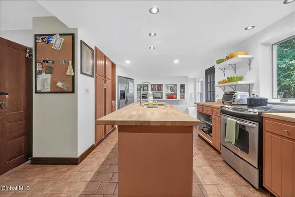 $574,900 | 763 Turnpike Road, Eagle Bridge, NY 12057