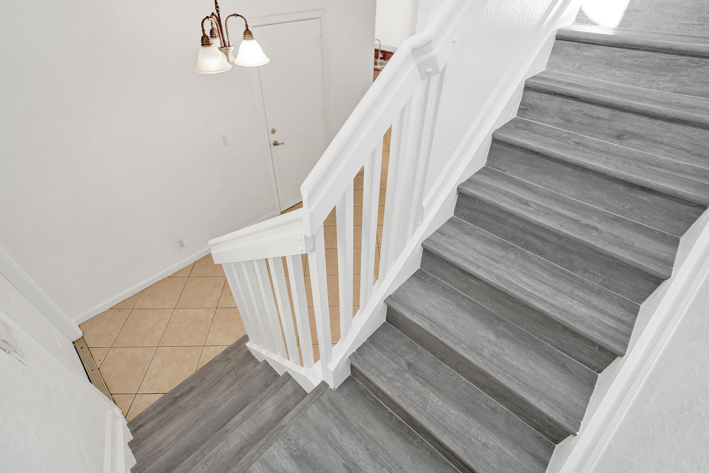 3072 North Evergreen Circle Boynton Beach, FL 33426 - Photo 25 of 55 a view of entryway