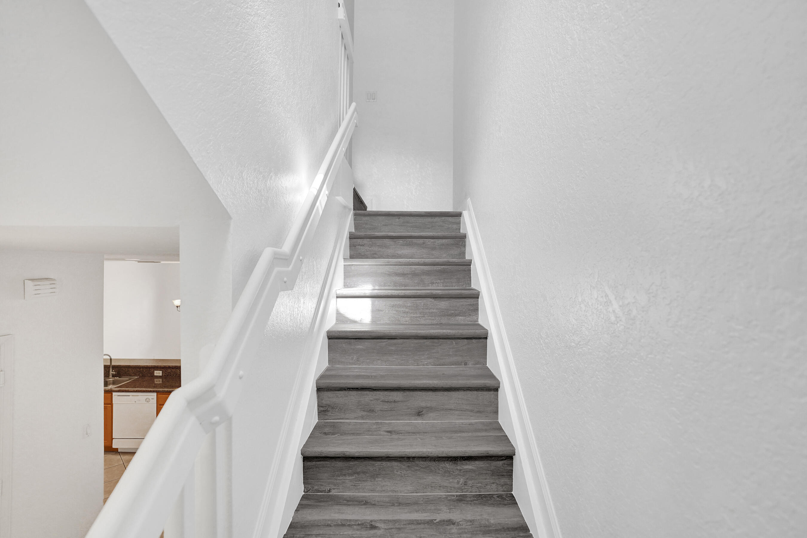 3072 North Evergreen Circle Boynton Beach, FL 33426 - Photo 26 of 55 a view of entryway