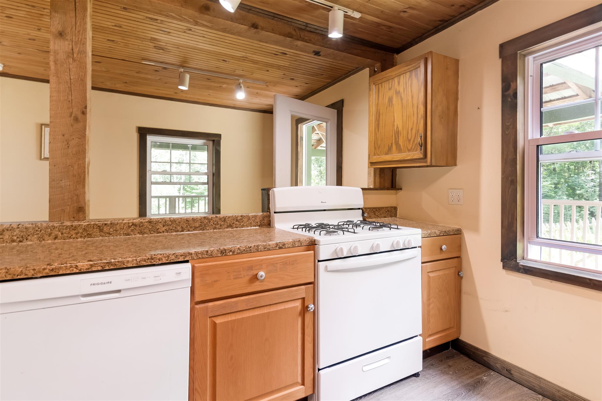 89 Dezotelle Road Bakersfield, VT 05448 - Photo 11 of 32
