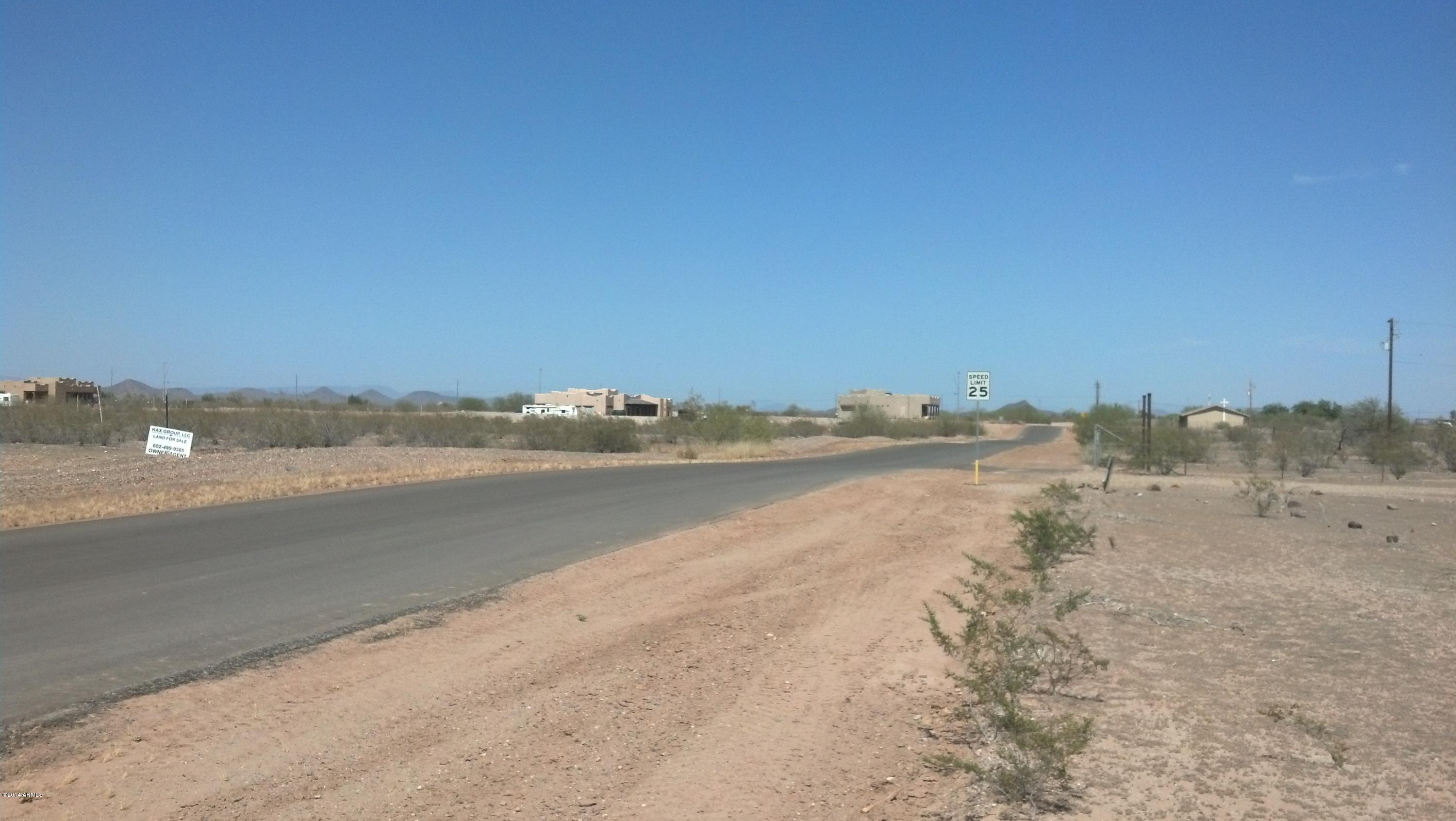 19223-4 West Roadrunner Road, Unit 4 Wittmann, AZ 85361 - Photo 1 of 7 Looking North East