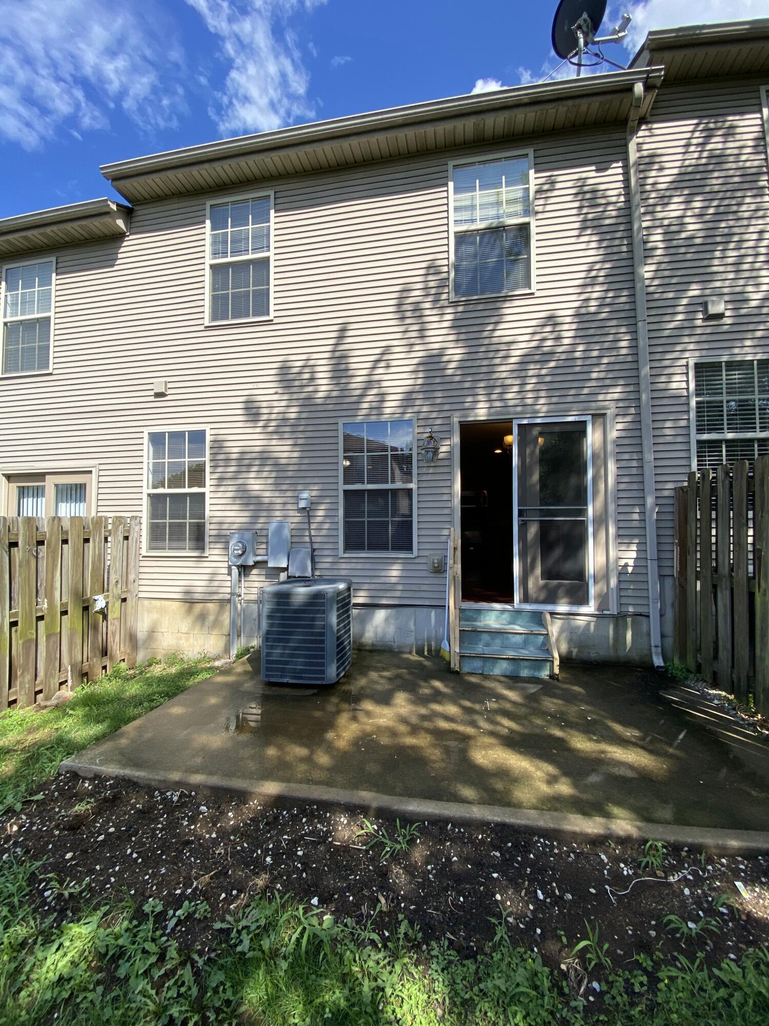 3802 Pine Ridge Way Lexington, KY 40514 - Photo 19 of 20 25