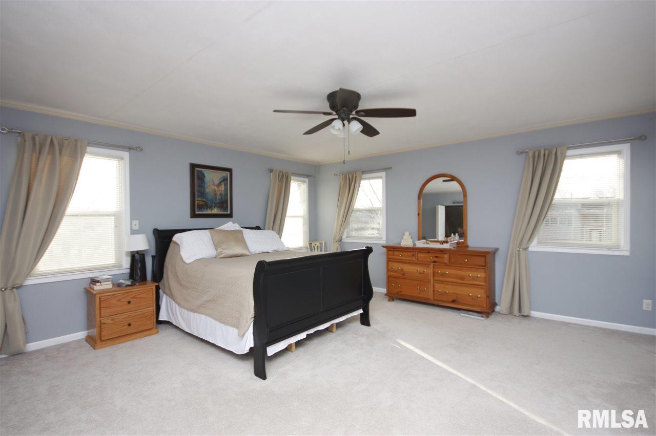 5908 West Ridgecrest Circle Peoria, IL 61615 - Photo 17 of 36 Gallery Image 17