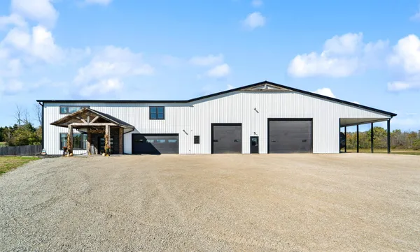 $1,399,900 | 5304 Sampson Road, Abrams, WI 54101