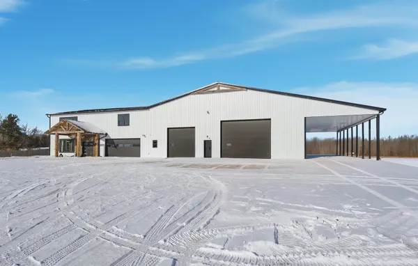 $1,399,900 | 5304 Sampson Road, Abrams, WI 54101