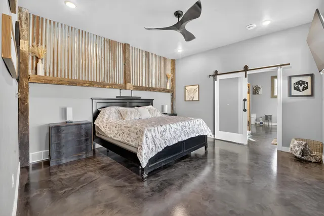 $1,399,900 | 5304 Sampson Road, Abrams, WI 54101