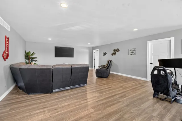 $1,399,900 | 5304 Sampson Road, Abrams, WI 54101