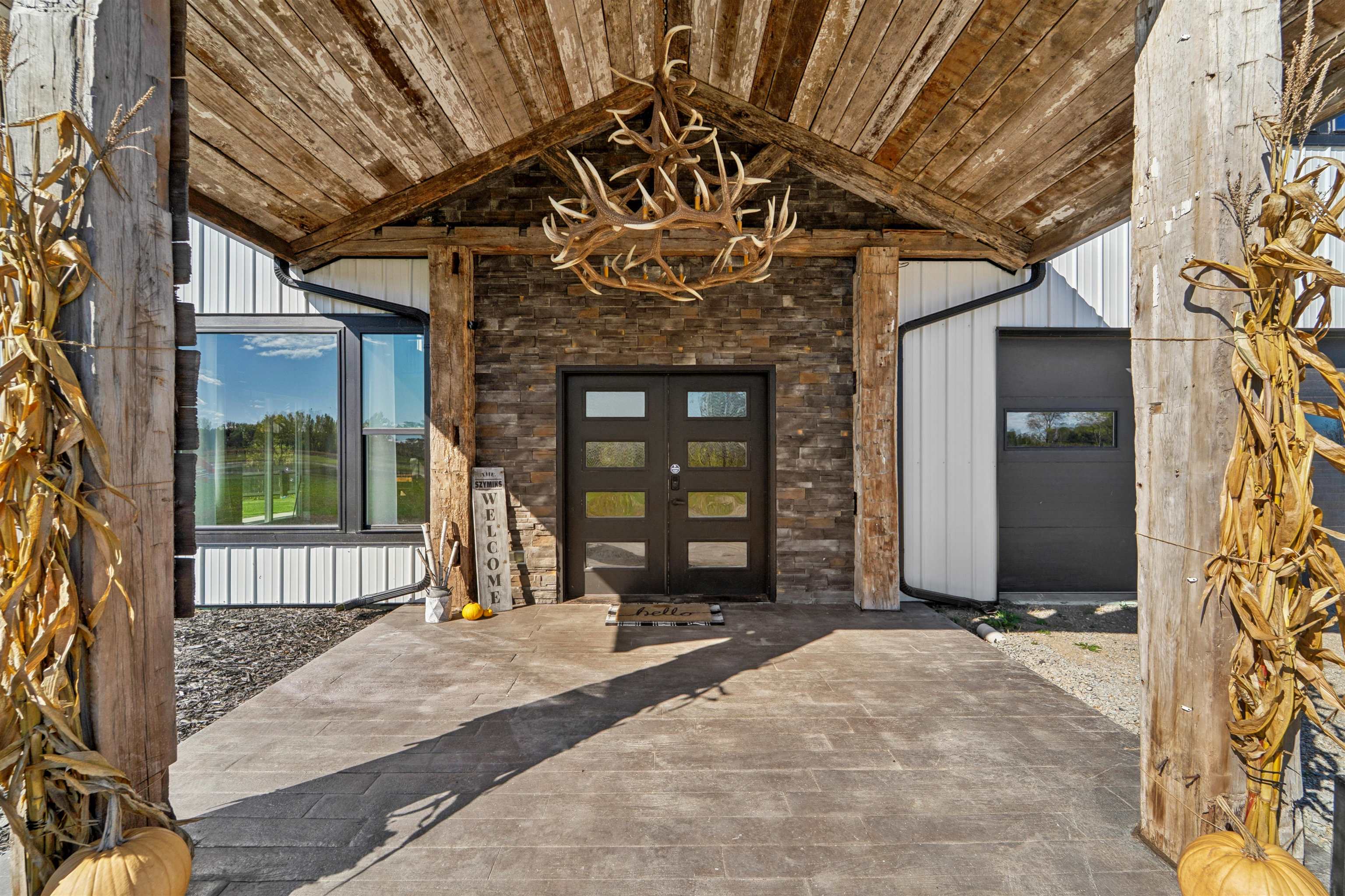 5304 Sampson Road Abrams, WI 54101 - Photo 3 of 85